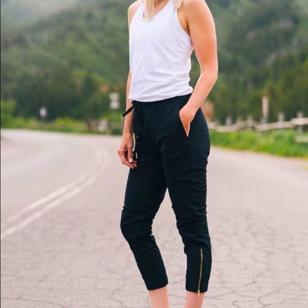 Zyia zipper joggers